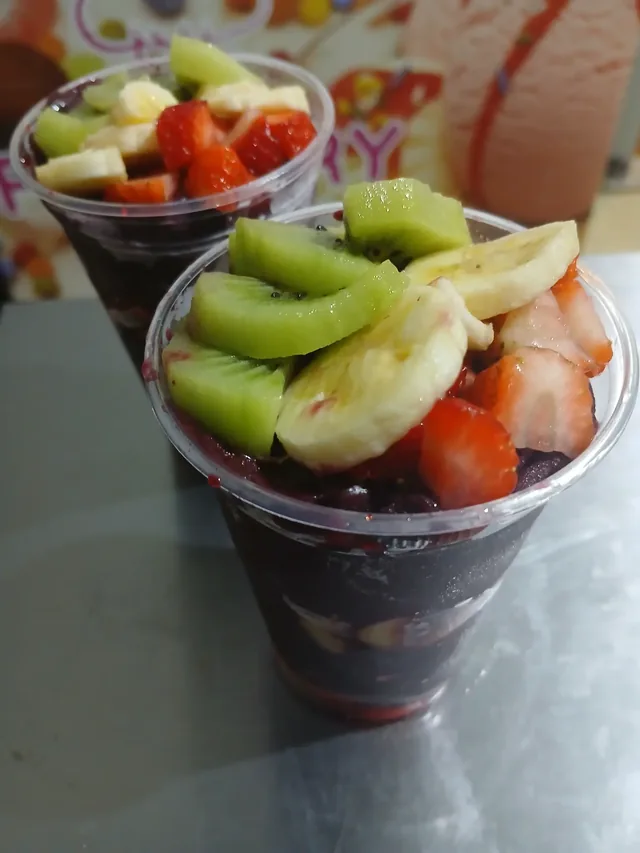 Sobremesa de frutas da Factory